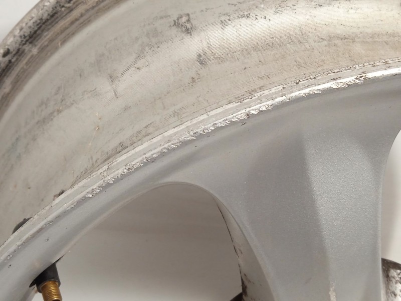 Recambio de llanta para mitsubishi grandis (na0w) 2.0 di-d cat referencia OEM IAM MR594944  