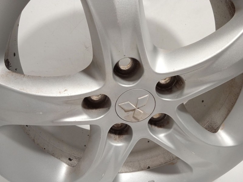 Recambio de llanta para mitsubishi grandis (na0w) 2.0 di-d cat referencia OEM IAM MR594944  