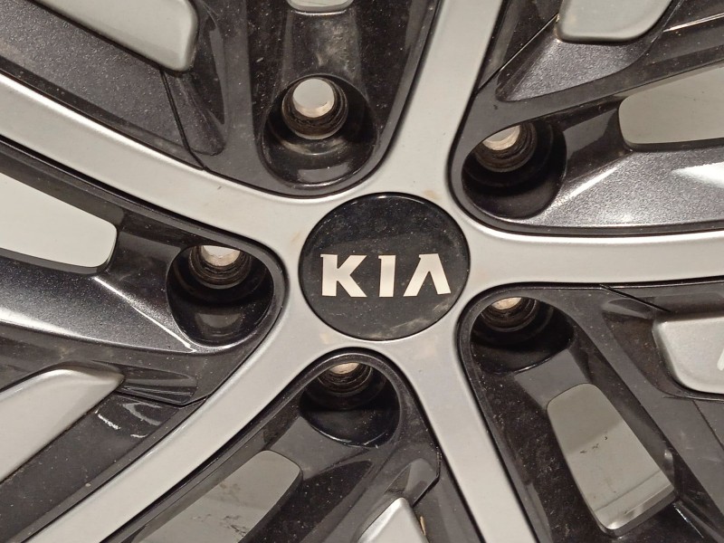 Recambio de llanta para kia niro referencia OEM IAM 52910G5500  