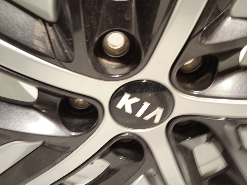 Recambio de llanta para kia niro referencia OEM IAM 52910G5500  
