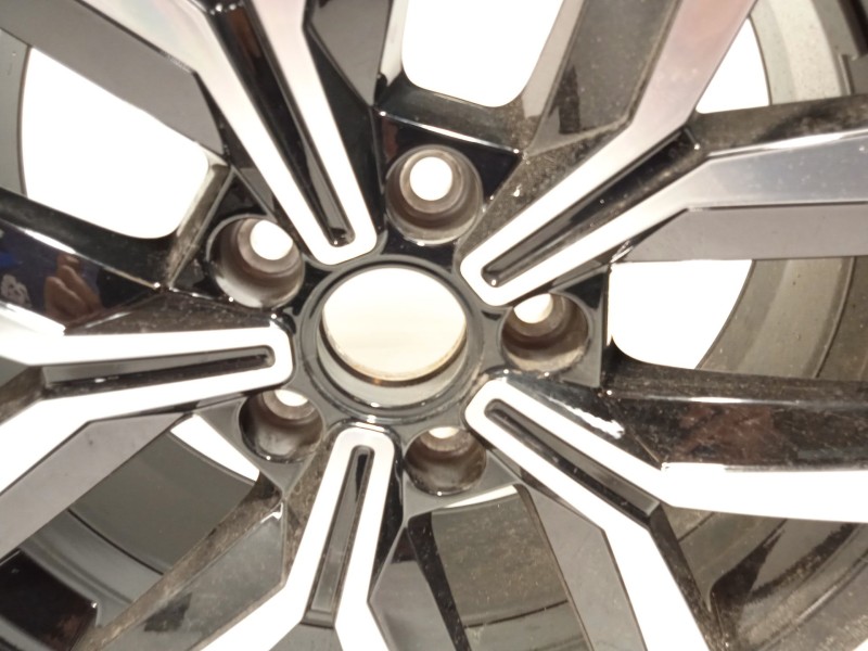 Recambio de llanta para volkswagen passat variant (cb5) 2.0 bluemotion referencia OEM IAM 3G0601025F 3G0601025FFZZ 