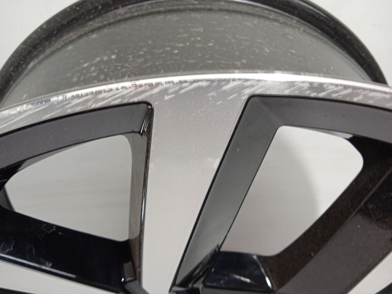 Recambio de llanta para volkswagen passat variant (cb5) 2.0 bluemotion referencia OEM IAM 3G0601025F 3G0601025FFZZ 