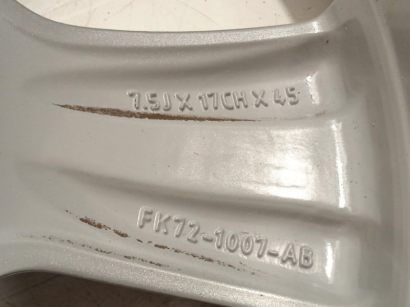 Recambio de llanta para land rover discovery sport 2.0 td4 cat referencia OEM IAM FK721007AB LR073512 