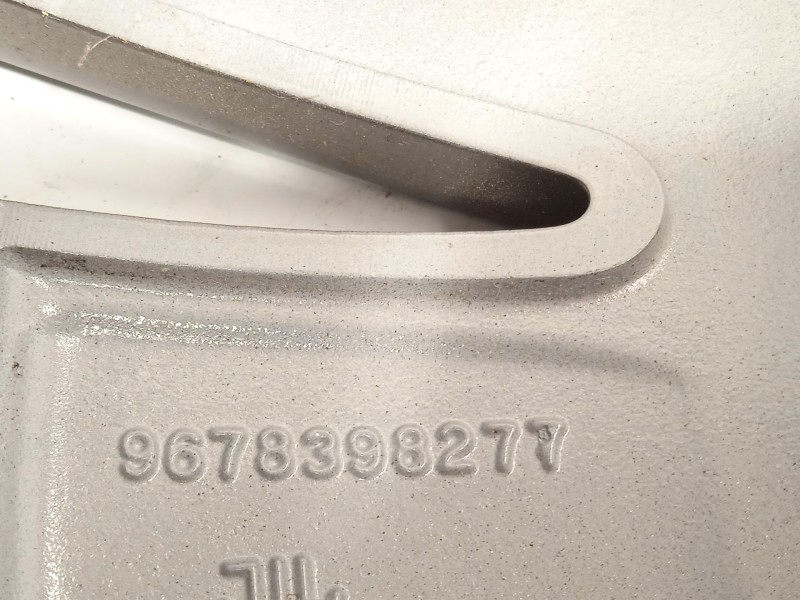 Recambio de llanta para peugeot 2008 (--.2013) 1.2 12v e-thp referencia OEM IAM 9678398277 96783982ZV 