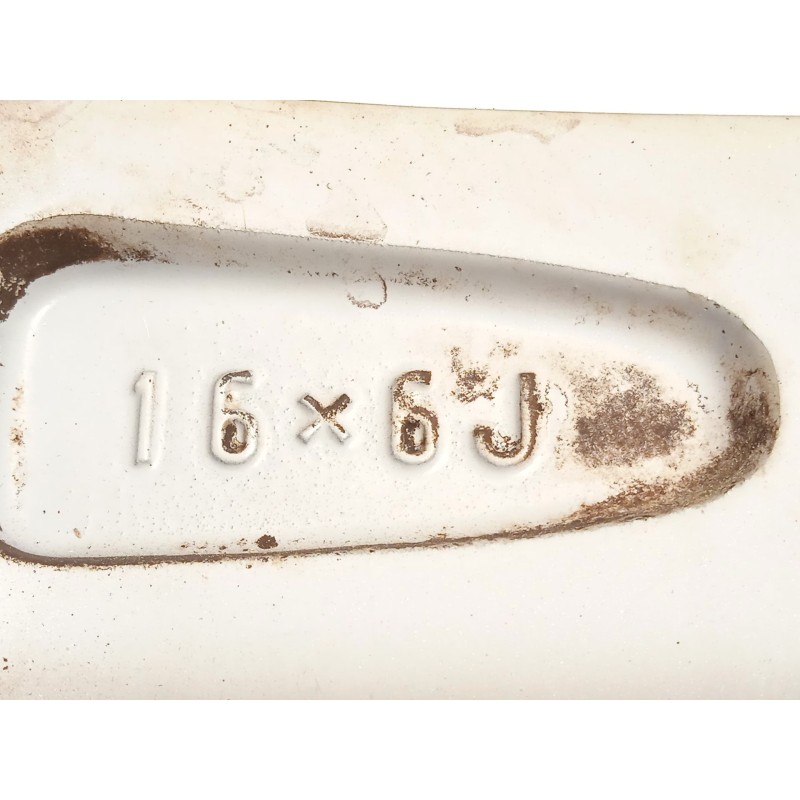 Recambio de llanta para lexus ct 200h referencia OEM IAM 4261176040  