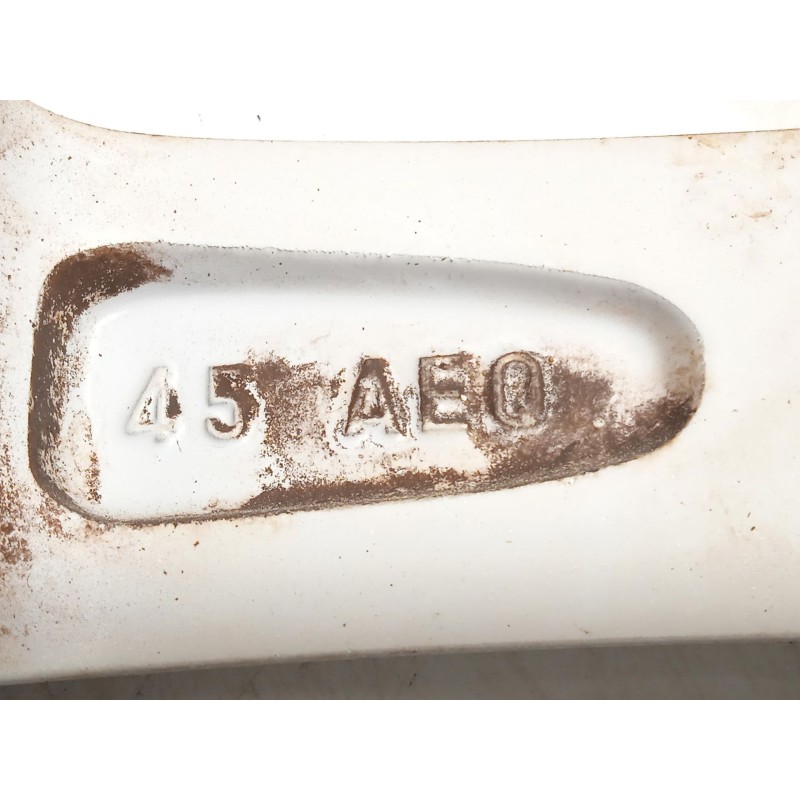 Recambio de llanta para lexus ct 200h referencia OEM IAM 4261176040  