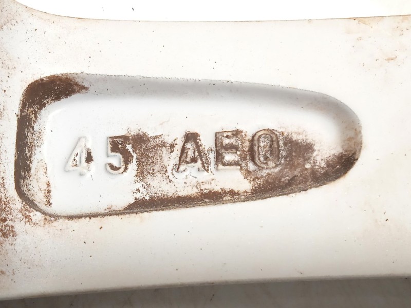 Recambio de llanta para lexus ct 200h referencia OEM IAM 4261176040  