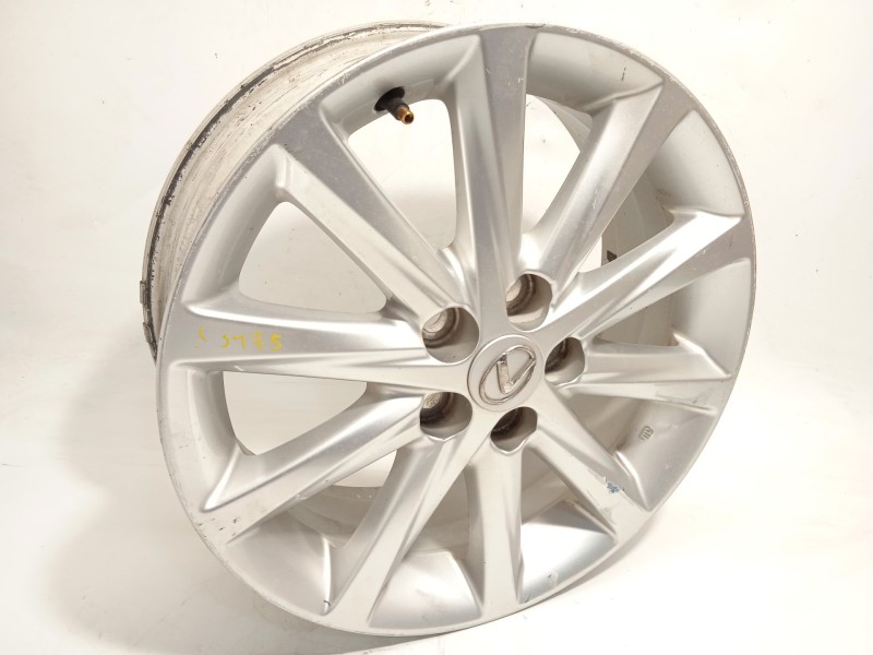 Recambio de llanta para lexus ct 200h referencia OEM IAM 4261176040  