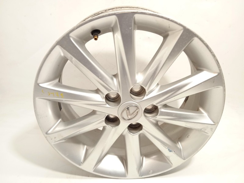 Recambio de llanta para lexus ct 200h referencia OEM IAM 4261176040  