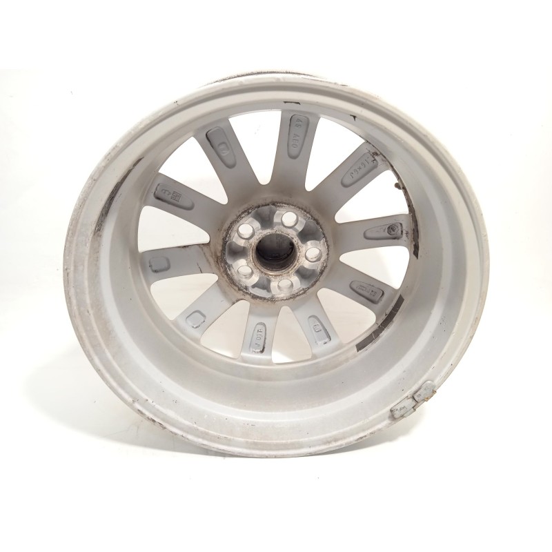 Recambio de llanta para lexus ct 200h referencia OEM IAM 4261176040  