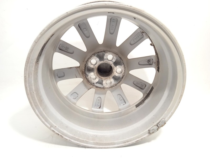 Recambio de llanta para lexus ct 200h referencia OEM IAM 4261176040  