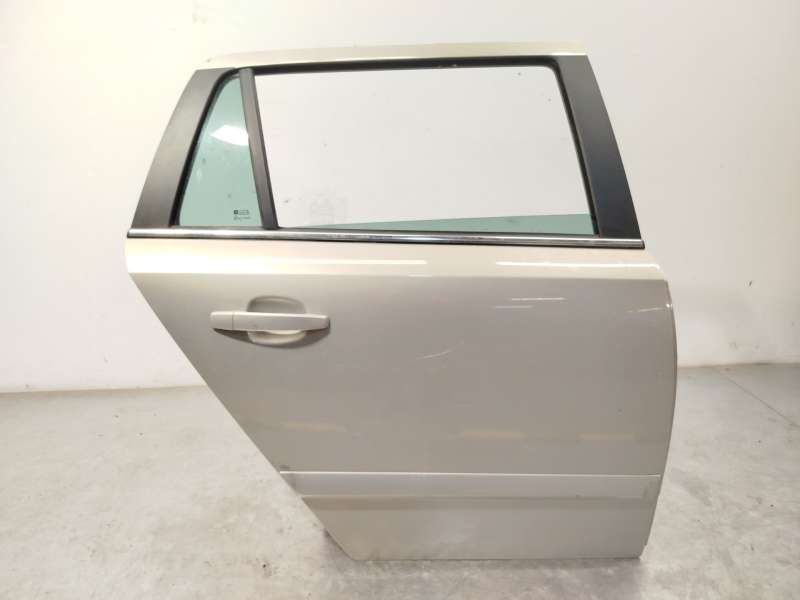 PUERTA TRASERA DERECHA 13168046 
