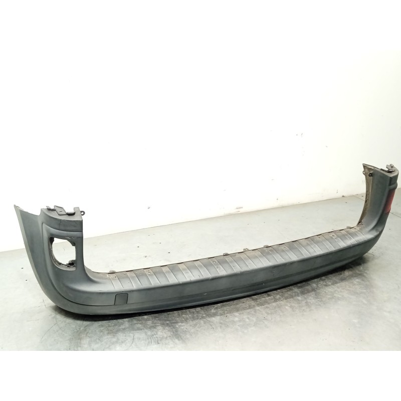 Recambio de paragolpes trasero para renault kangoo profesional referencia OEM IAM 7701478196  