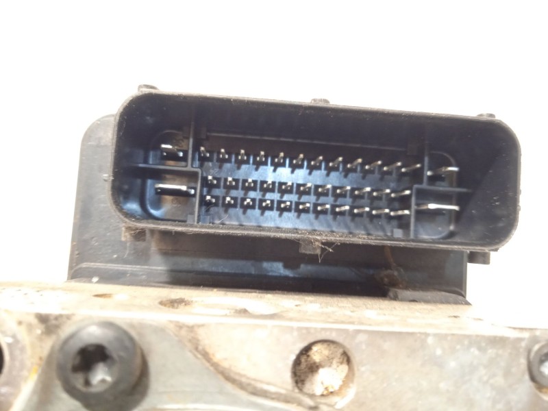 Recambio de abs para hyundai ix35 comfort 2wd referencia OEM IAM 589202Y620 BE6003O05 80BH60130101