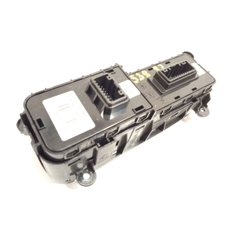 Recambio de mando multifuncion para kia niro i (de) 1.6 gdi hybrid referencia OEM IAM 93310G5AH0  