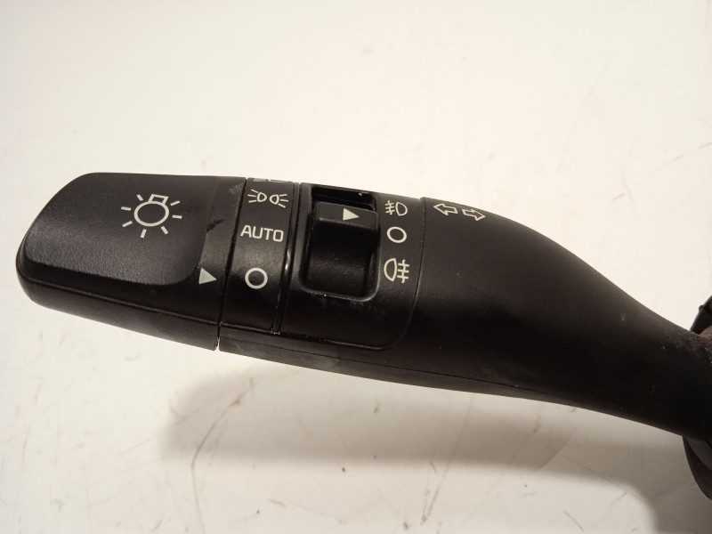Recambio de mando intermitentes para kia niro i (de) 1.6 gdi hybrid referencia OEM IAM 93404Q4960  