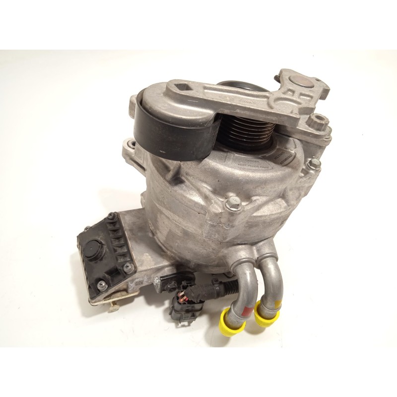 Recambio de alternador para kia niro i (de) 1.6 gdi hybrid referencia OEM IAM 3739003900  