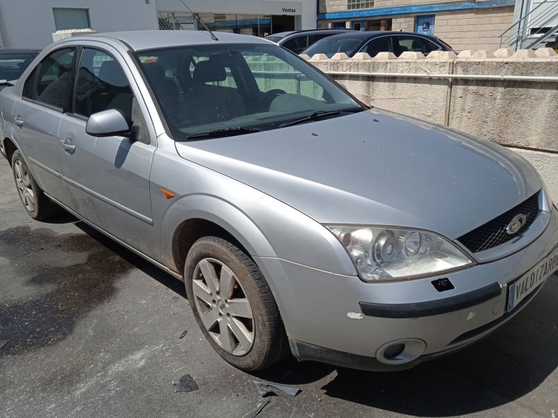 ford mondeo iii sedán (b4y) del año 2001