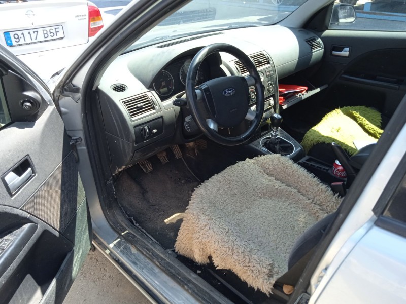 ford mondeo iii sedán (b4y) del año 2001