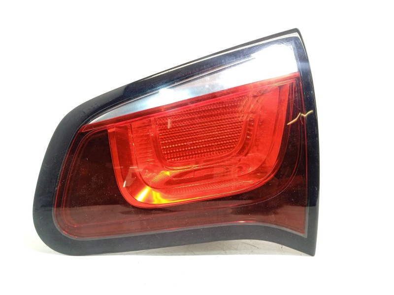 Recambio de piloto trasero derecho interior para citroën c3 tonic referencia OEM IAM 9803934280  