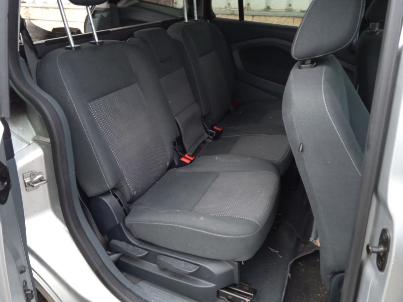 ford grand c-max (dxa/cb7, dxa/ceu) del año 2011