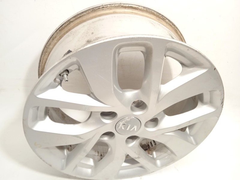 Recambio de llanta para kia carens iv 1.7 crdi referencia OEM IAM 52910A4650  