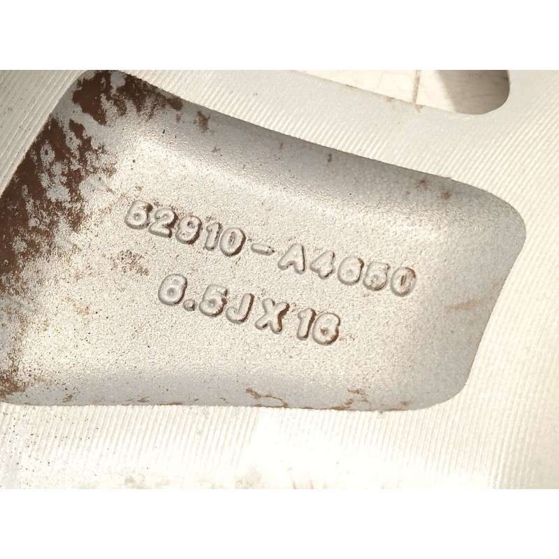 Recambio de llanta para kia carens iv 1.7 crdi referencia OEM IAM 52910A4650  