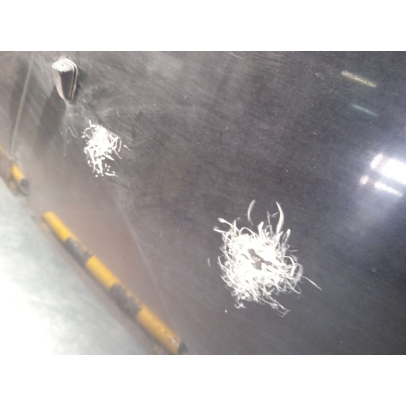 Recambio de capot para land rover discovery iii (l319) 2.7 td 4x4 referencia OEM IAM BKA780040 5H2216610BA 