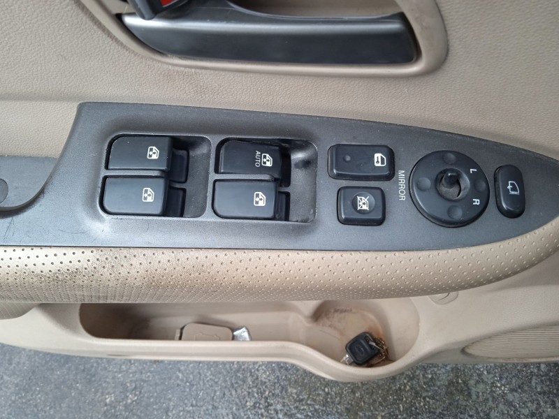 kia carens iii monospace (un) del año 2009