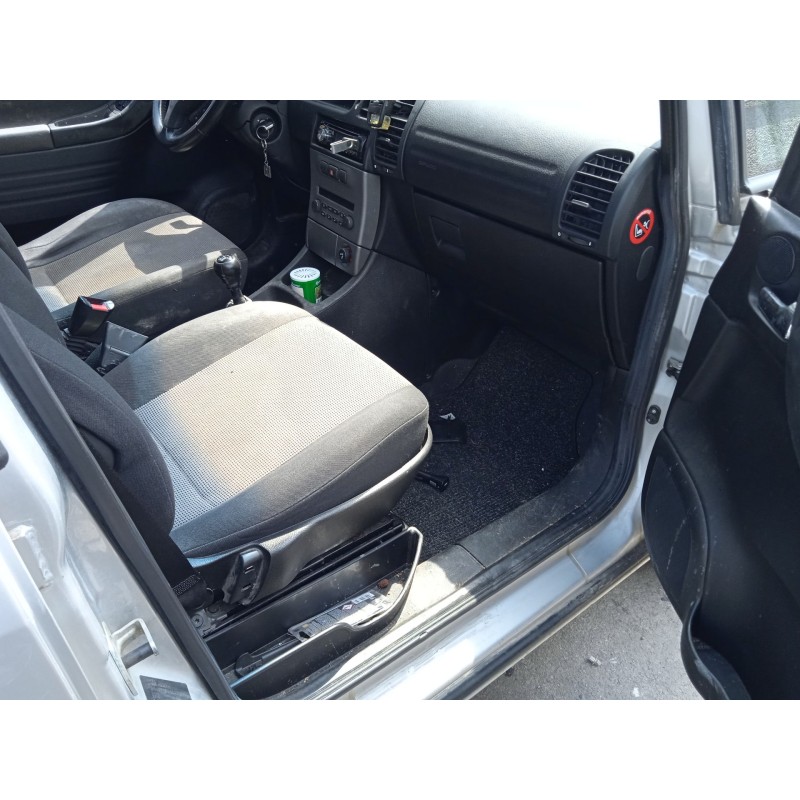 opel zafira a monospace (t98) del año 2005