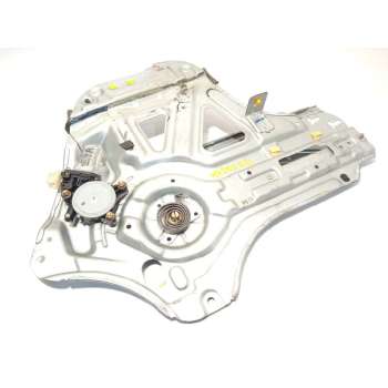 ELEVALUNAS DELANTERO DERECHO 824604D000 2621003570
