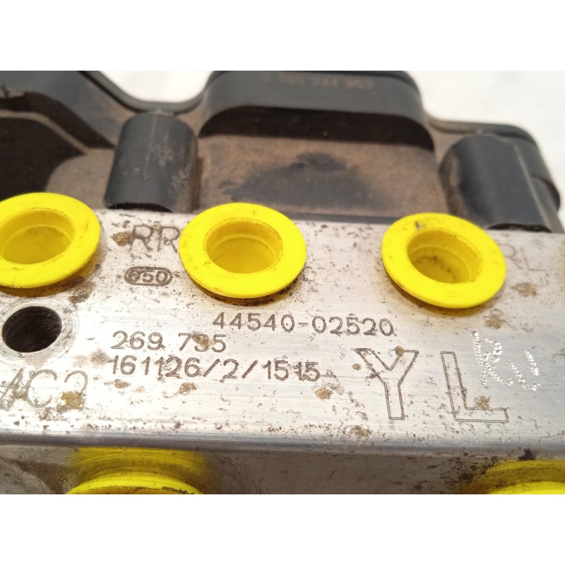 Recambio de abs para toyota auris station wagon (_e18_) 1.2 (nre185_) referencia OEM IAM 4454002520 269735 2265106455