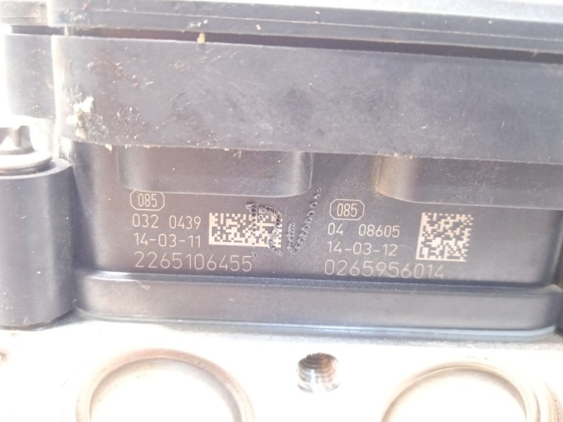 Recambio de abs para toyota auris active referencia OEM IAM 4454002500 0265956014 269637