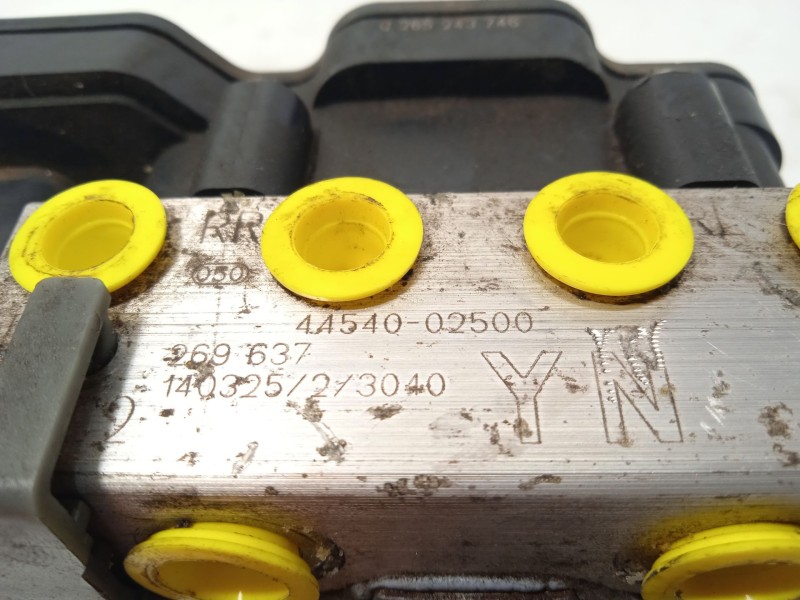 Recambio de abs para toyota auris active referencia OEM IAM 4454002500 0265956014 269637