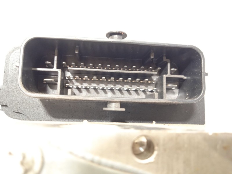 Recambio de abs para dacia sandero ii tce 90 (b8m1, b8ma) referencia OEM IAM 476605492R 269633 2265106516