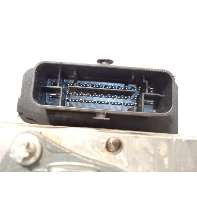 Recambio de abs para dacia duster laureate 4x2 referencia OEM IAM 476608845R 0265956285 269634