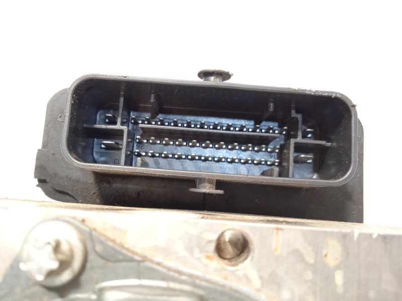 Recambio de abs para dacia duster laureate 4x2 referencia OEM IAM 476608845R 0265956285 269634