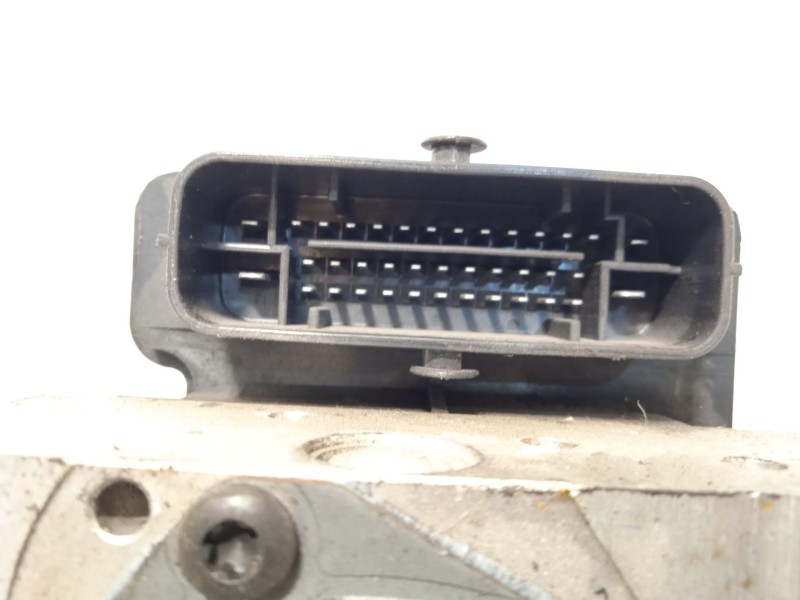 Recambio de abs para kia cee´d (jd) 1.6 gdi referencia OEM IAM 58920A2210 A258920500 6158945200