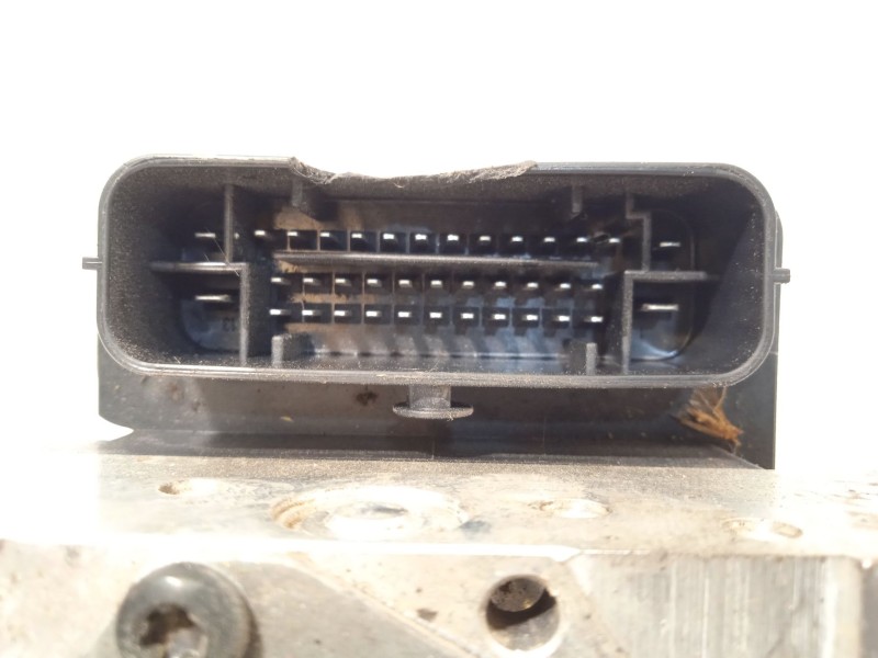 Recambio de abs para kia cee´d 1.4 crdi cat referencia OEM IAM 58920A2230 6158945200 A258920800