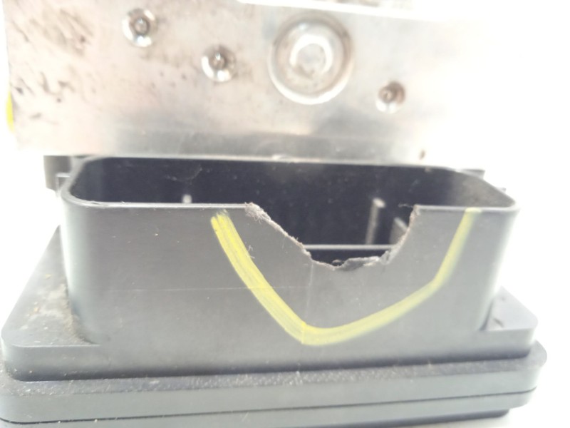 Recambio de abs para kia cee´d 1.4 crdi cat referencia OEM IAM 58920A2230 6158945200 A258920800