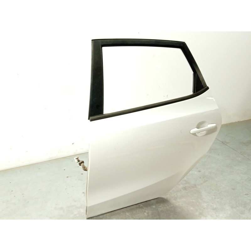Recambio de puerta trasera izquierda para hyundai i30 (fd) 1.6 crdi referencia OEM IAM 770032R010  