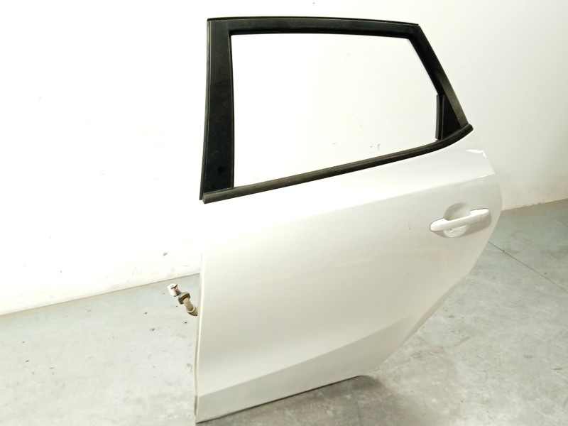 Recambio de puerta trasera izquierda para hyundai i30 (fd) 1.6 crdi referencia OEM IAM 770032R010  