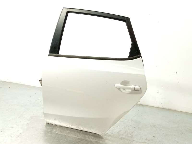 Recambio de puerta trasera izquierda para hyundai i30 (fd) 1.6 crdi referencia OEM IAM 770032R010  