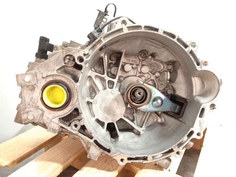 Recambio de caja cambios para hyundai i30 (fd) 1.6 crdi referencia OEM IAM 4300032360  