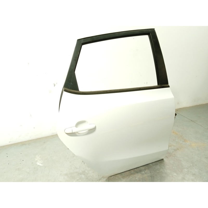 Recambio de puerta trasera derecha para hyundai i30 (fd) 1.6 crdi referencia OEM IAM 770042R010  