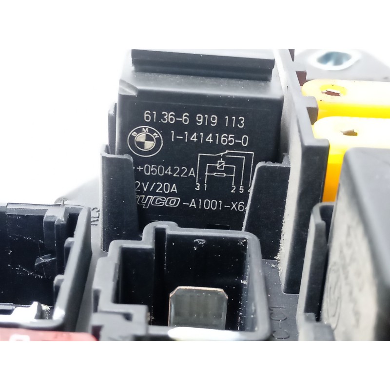 Recambio de caja reles / fusibles para bmw 5 (e60) 525 i referencia OEM IAM 695650502 6956505 61366919113