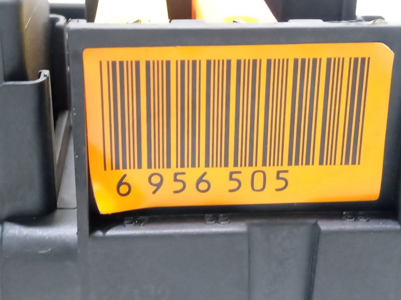 Recambio de caja reles / fusibles para bmw 5 (e60) 525 i referencia OEM IAM 695650502 6956505 61366919113