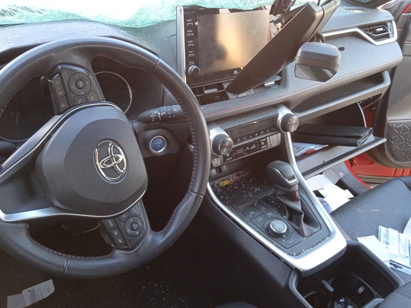 toyota rav 4 v (_a5_, _h5_) del año 2022