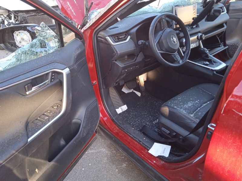 toyota rav 4 v (_a5_, _h5_) del año 2022