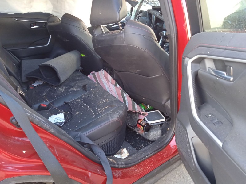 toyota rav 4 v (_a5_, _h5_) del año 2022